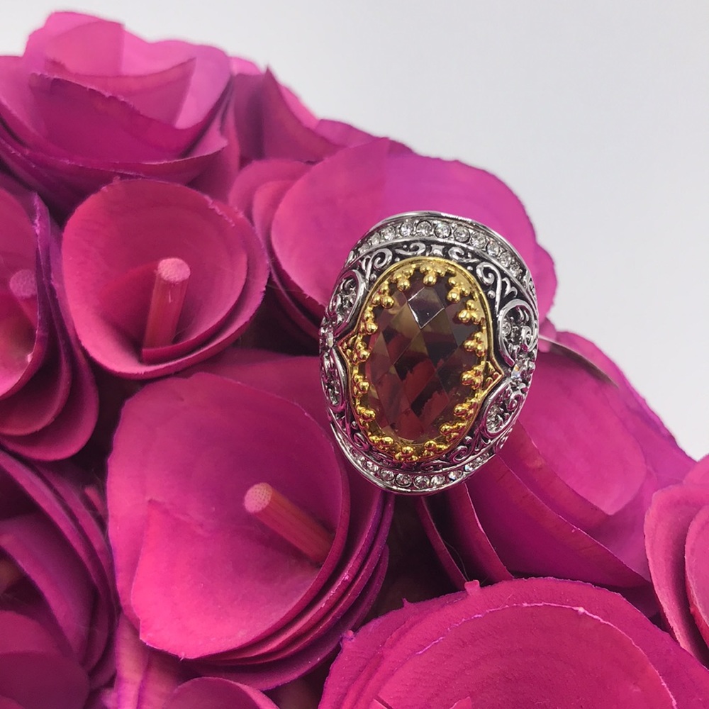 NWT High Quality Stunning Gemstone Chunky Ring